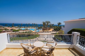 Outdoor dining - Ecotel Dahab Bay View Resort (Dahab)