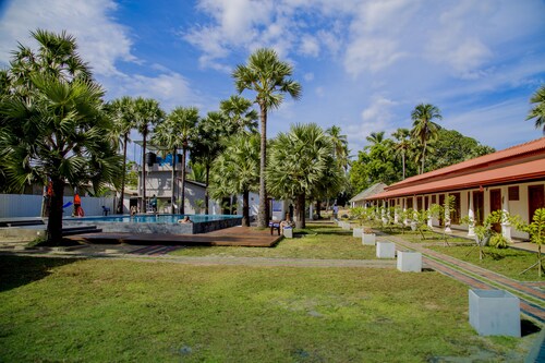 Palm Resort Nilaveli