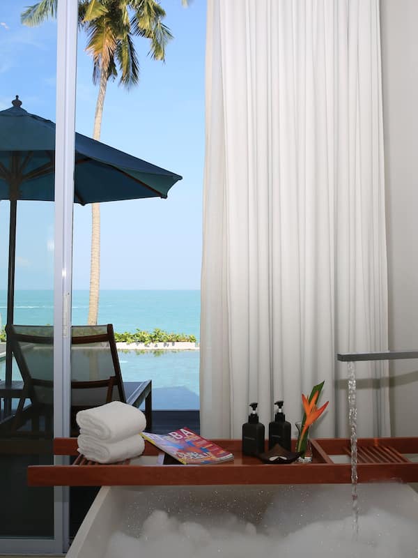 双人房或双床房, 海景, 海滨 | 迷你吧、客房内保险箱、办公桌、免费婴儿床