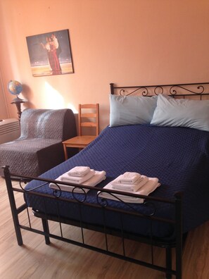 Apartment, 2 Bedrooms, Kitchen, Park View | In-room safe, iron/ironing board, free cribs/infant beds, free WiFi