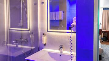 Minibar, in-room safe, desk, laptop workspace