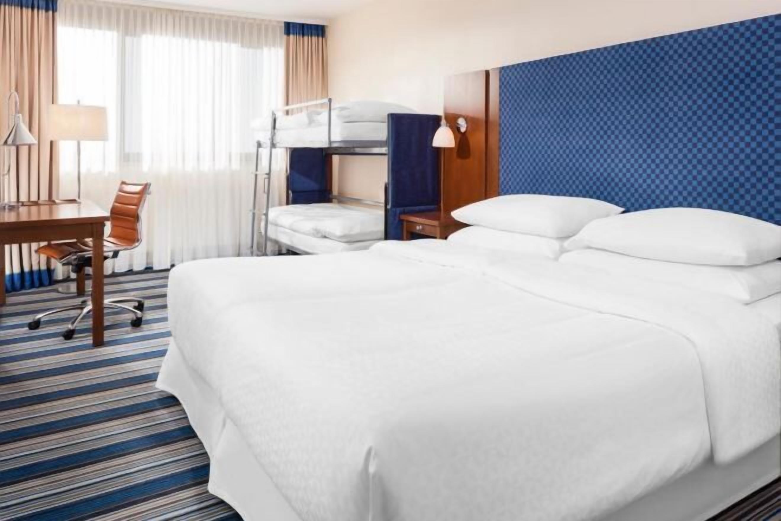 Minibar, in-room safe, desk, laptop workspace