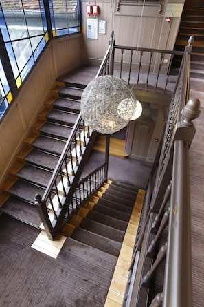 Staircase - Hôtel de Paris (Besancon)