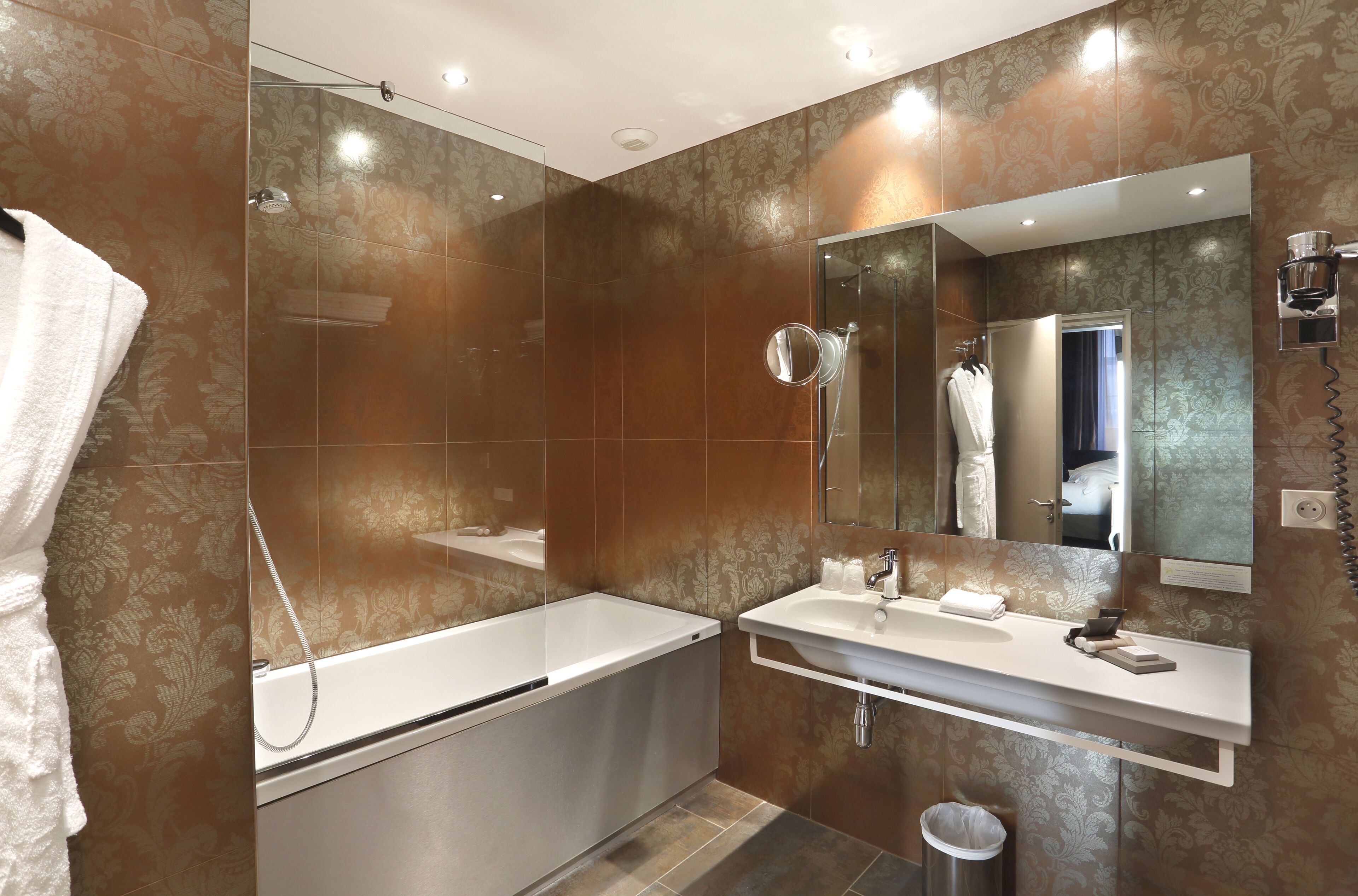 prestige double room | bathroom | hair dryer, towels, soap, shampoo