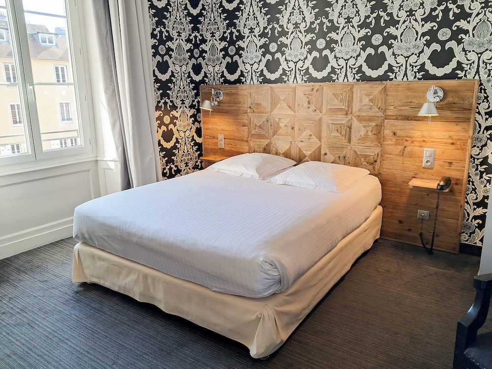 Hôtel de Paris by null