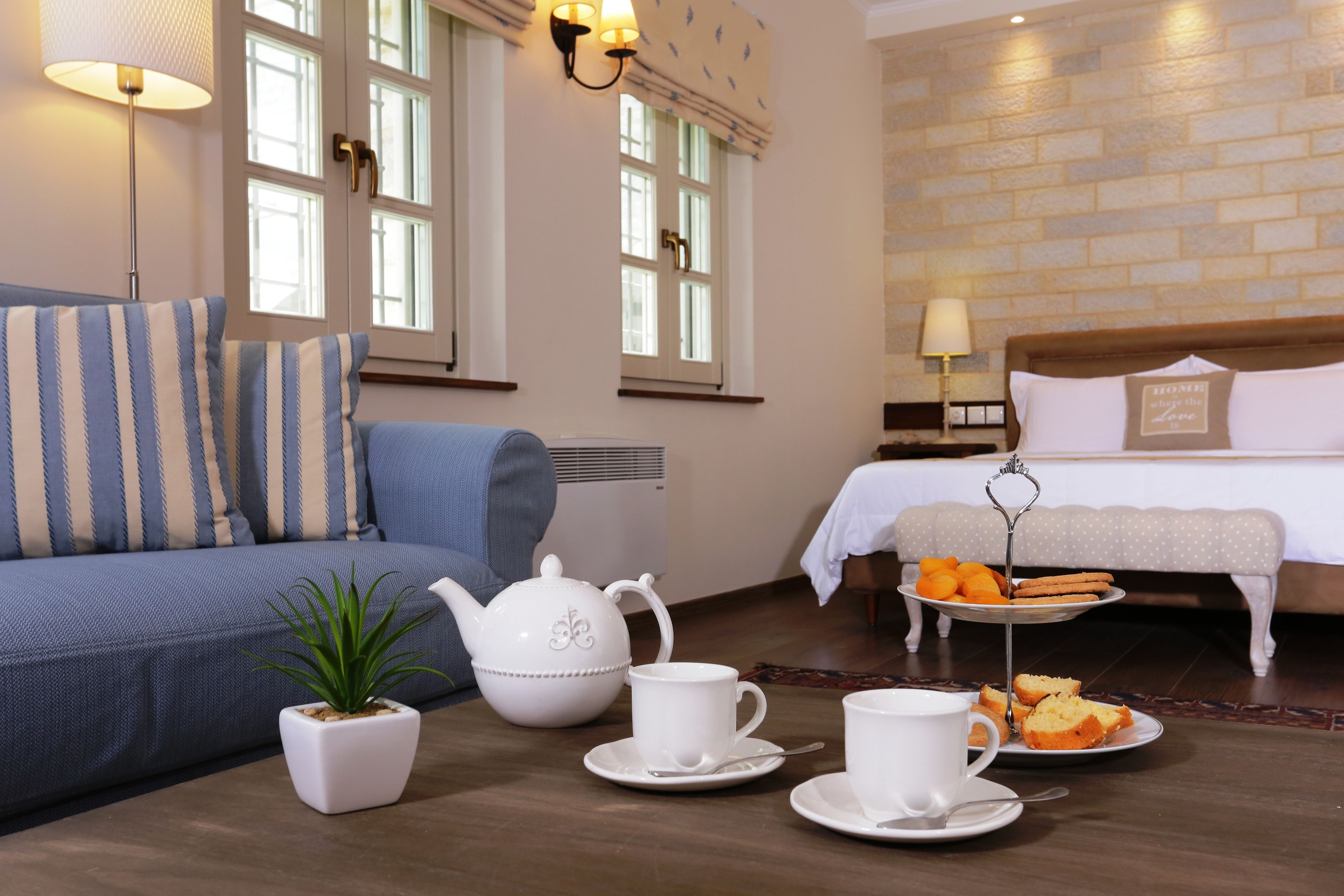 Suite | Living area | LED TV