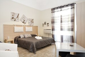 Premium bedding, individually decorated, individually furnished, desk