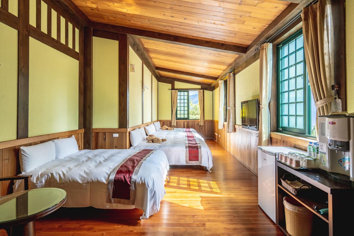 Standard Family Room | Blackout drapes, free WiFi, bed sheets