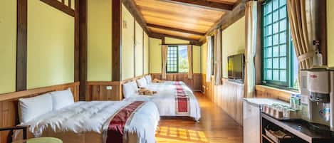 Familiekamer | Verduisterende gordijnen, gratis wifi, beddengoed