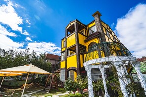 숙박 시설 구내