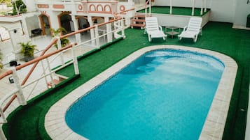Piscine extérieure