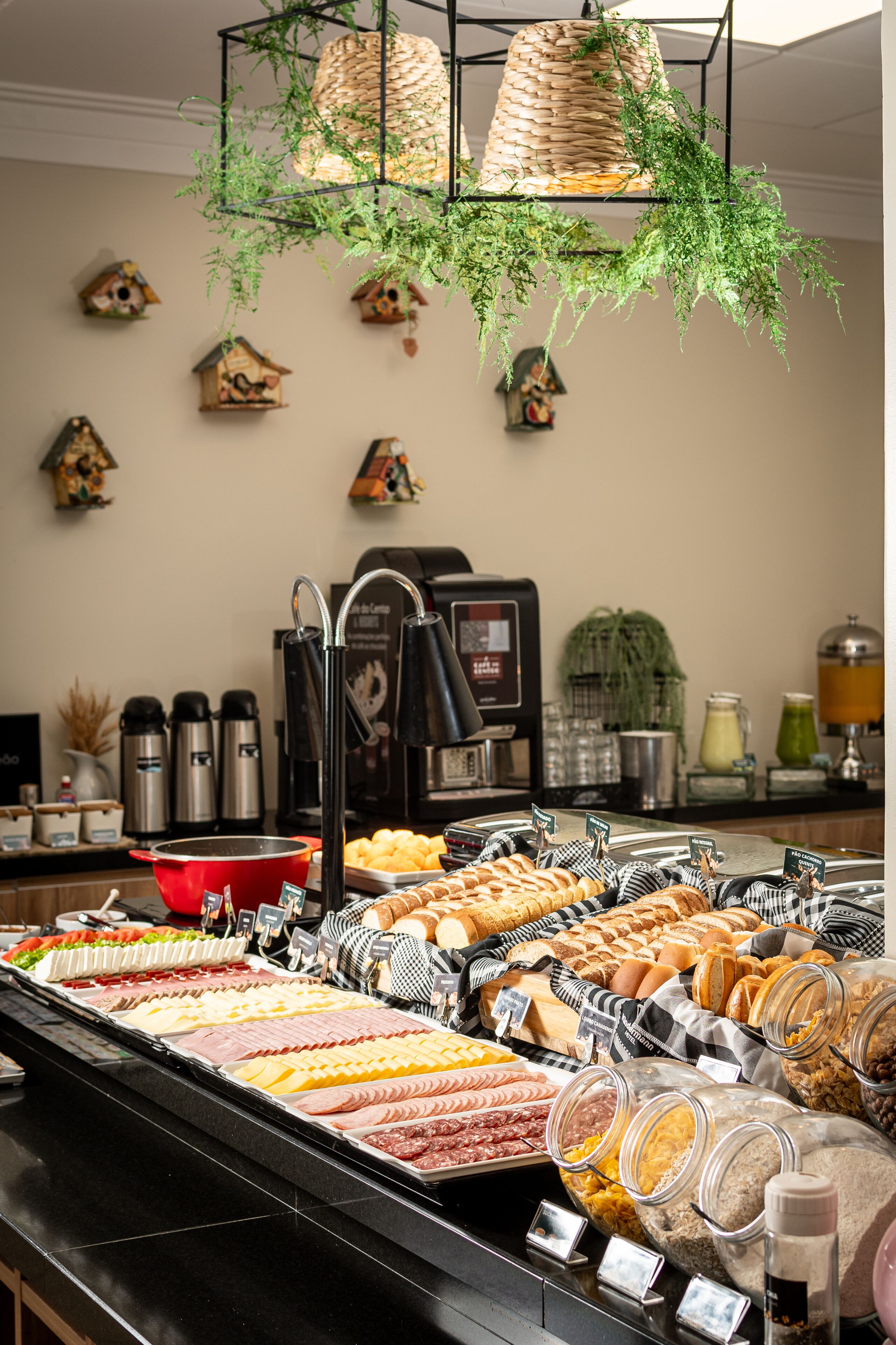 breakfast and dinner served