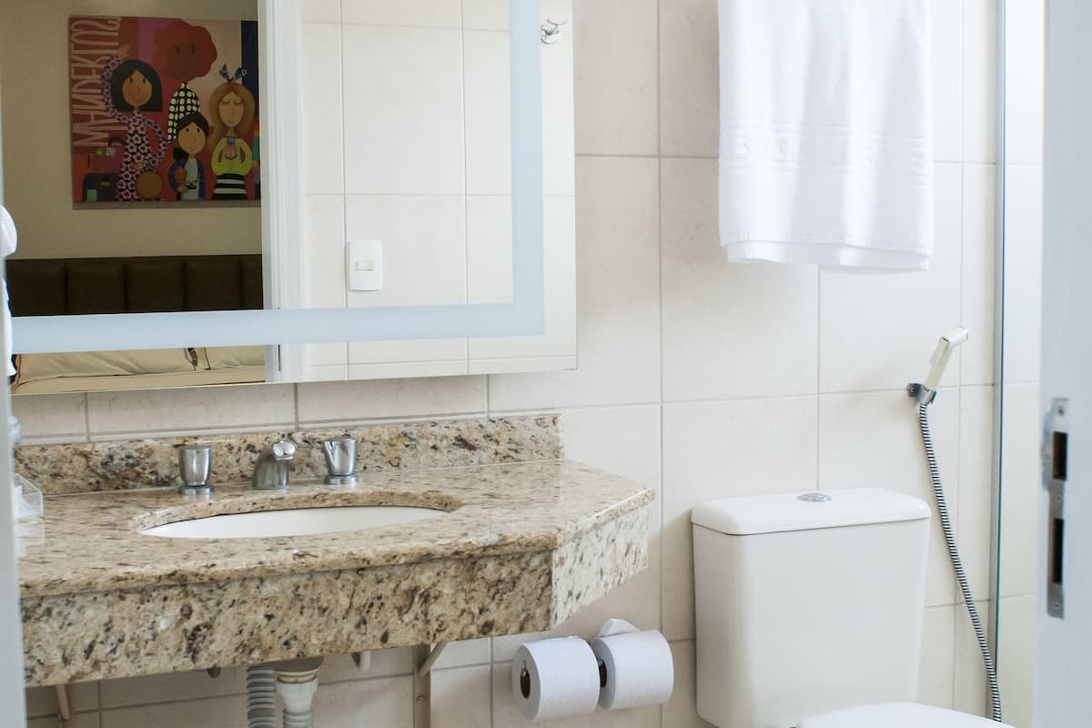 luxury room | bathroom | shower, free toiletries, hair dryer, towels