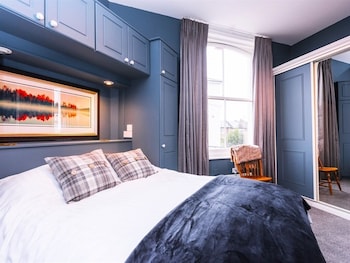 Summerfield Pub & Boutique Rooms