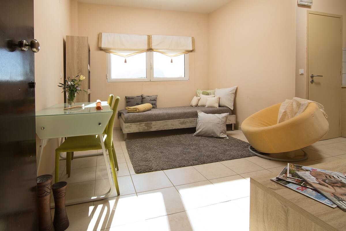 Apartment, 1 Schlafzimmer | Wohnzimmer | Flachbildfernseher