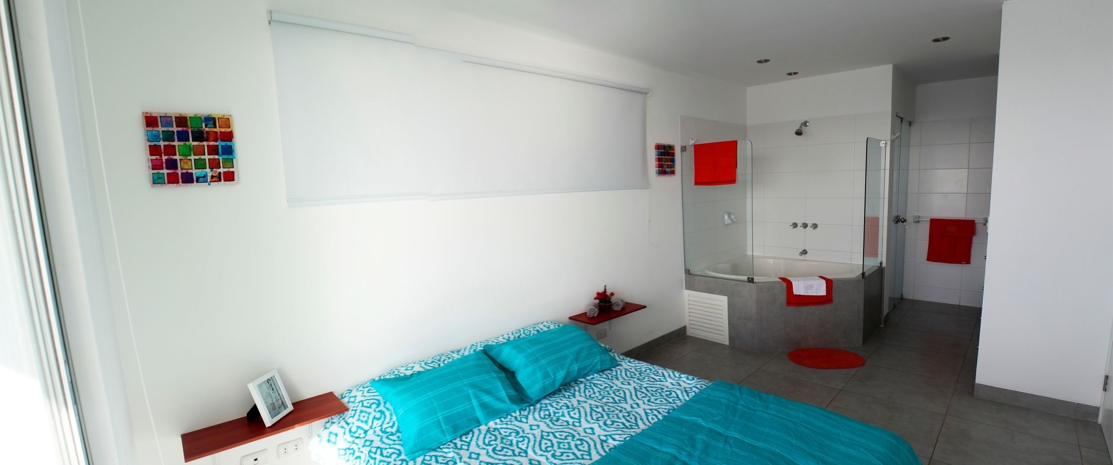 Panoramic Apartment, 3 Bedrooms, Ocean View, Oceanfront | Living area | LCD TV