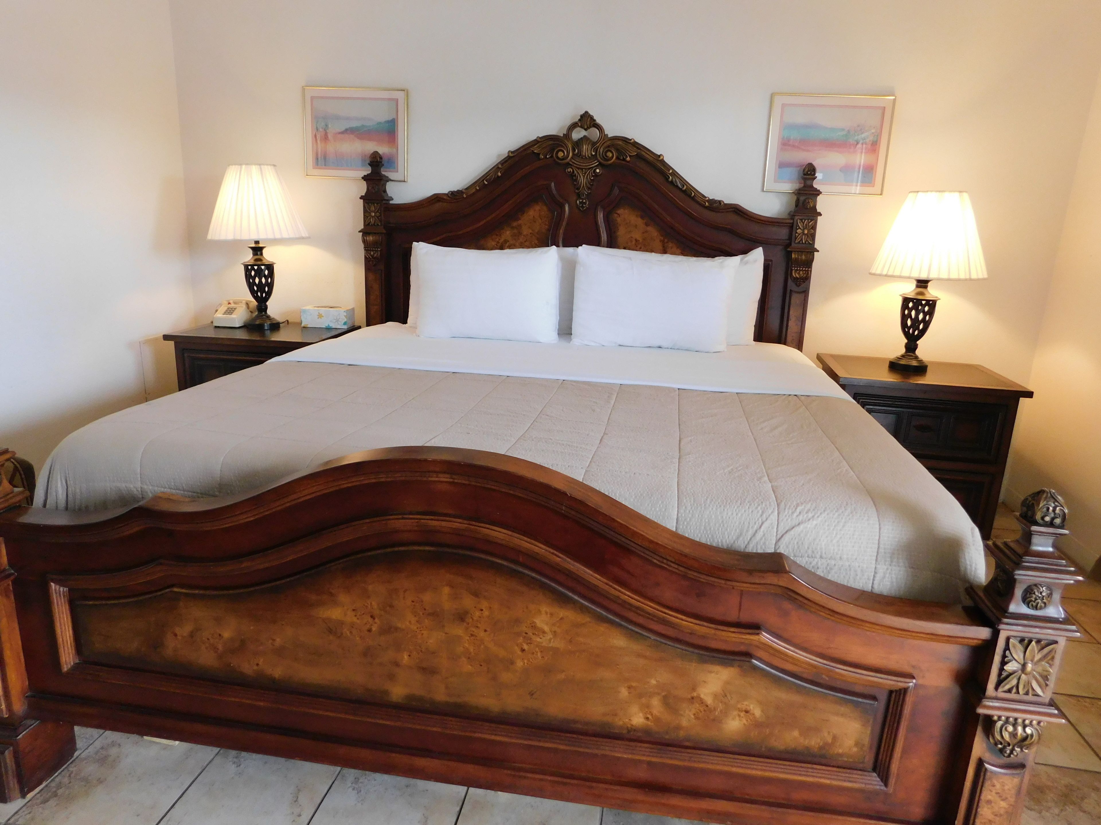 Room, 1 King Bed | Desk, soundproofing, free WiFi