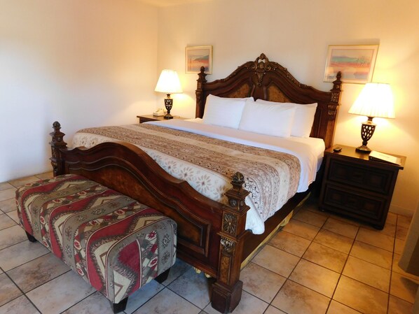 客房, 1 張特大雙人床 | 書桌、隔音、免費 Wi-Fi