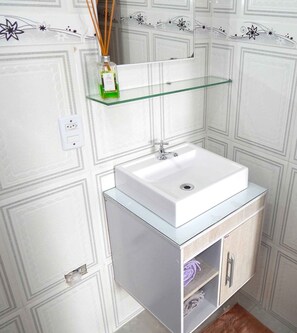 Shower, towels