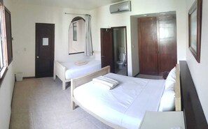 Standard Room, 1 Queen Bed | In-room safe, free WiFi - Hostal las Americas - Hostel (Oaxaca)