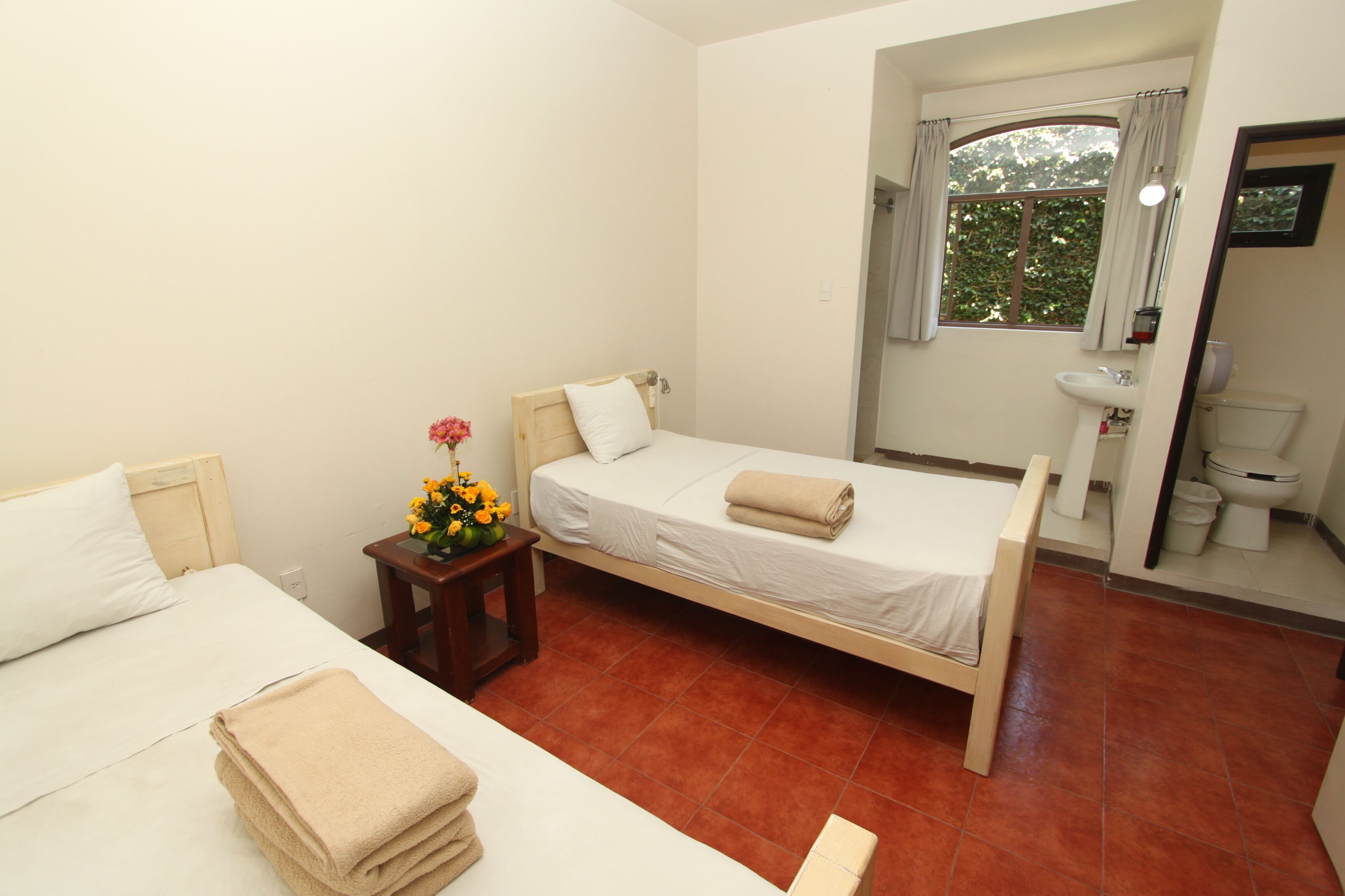 標準客房, 多張床 | 客房內保險箱、免費無線上網