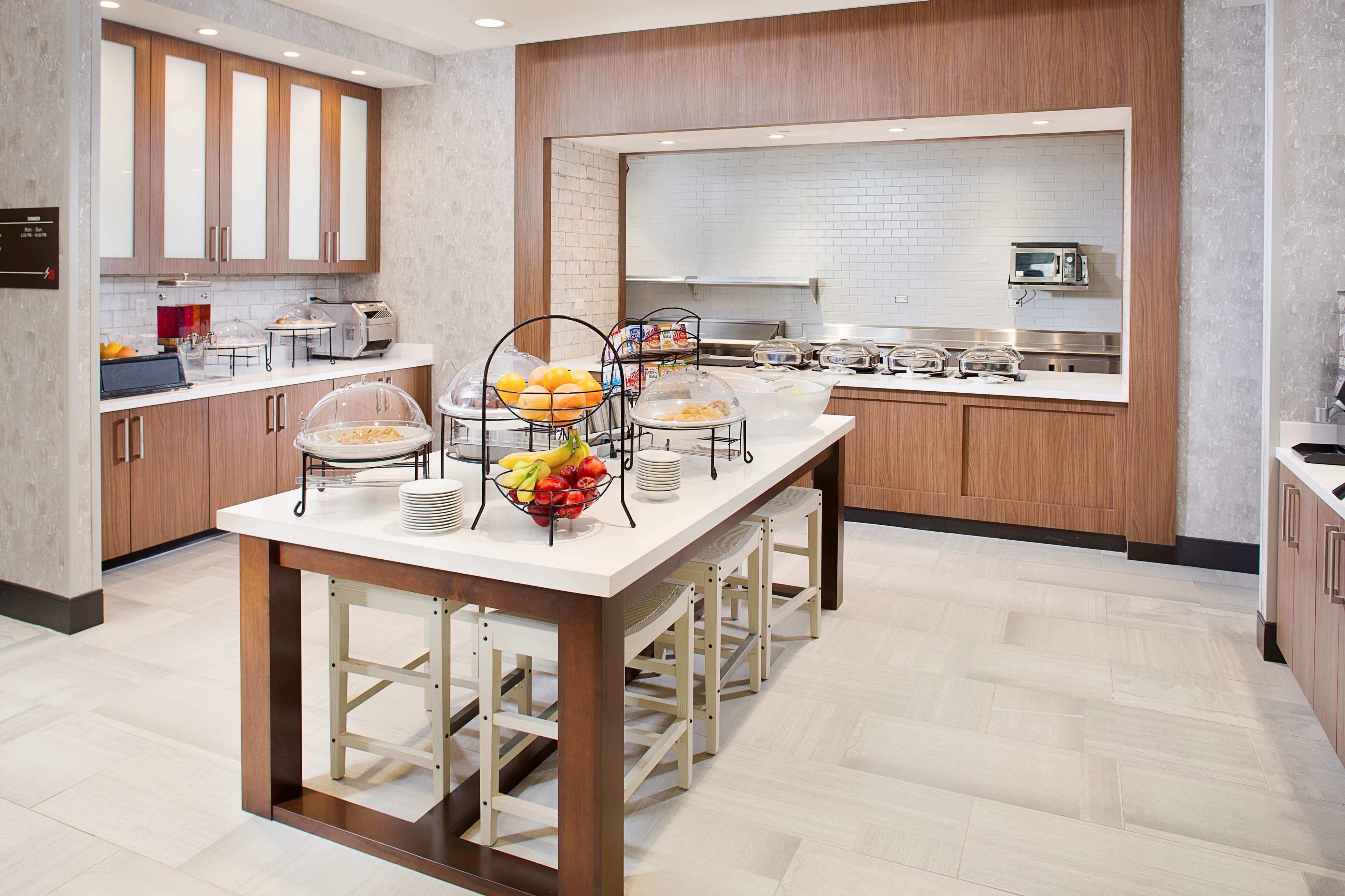 daily cooked-to-order breakfast (usd 13.95 per person)