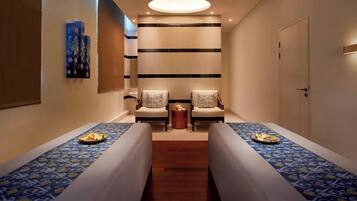 Salle de soins pour les couples, aromathérapie, massage pour sportifs