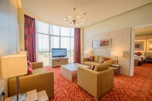 Svit Presidential - 2 sovrum - havsutsikt (1 King, 2 Single) | Vardagsrum