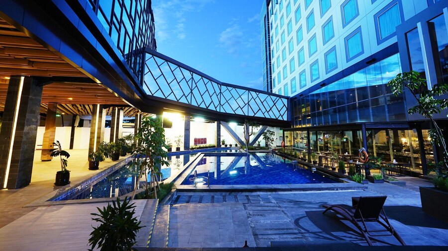 Holiday Inn Bandung Pasteur by IHG