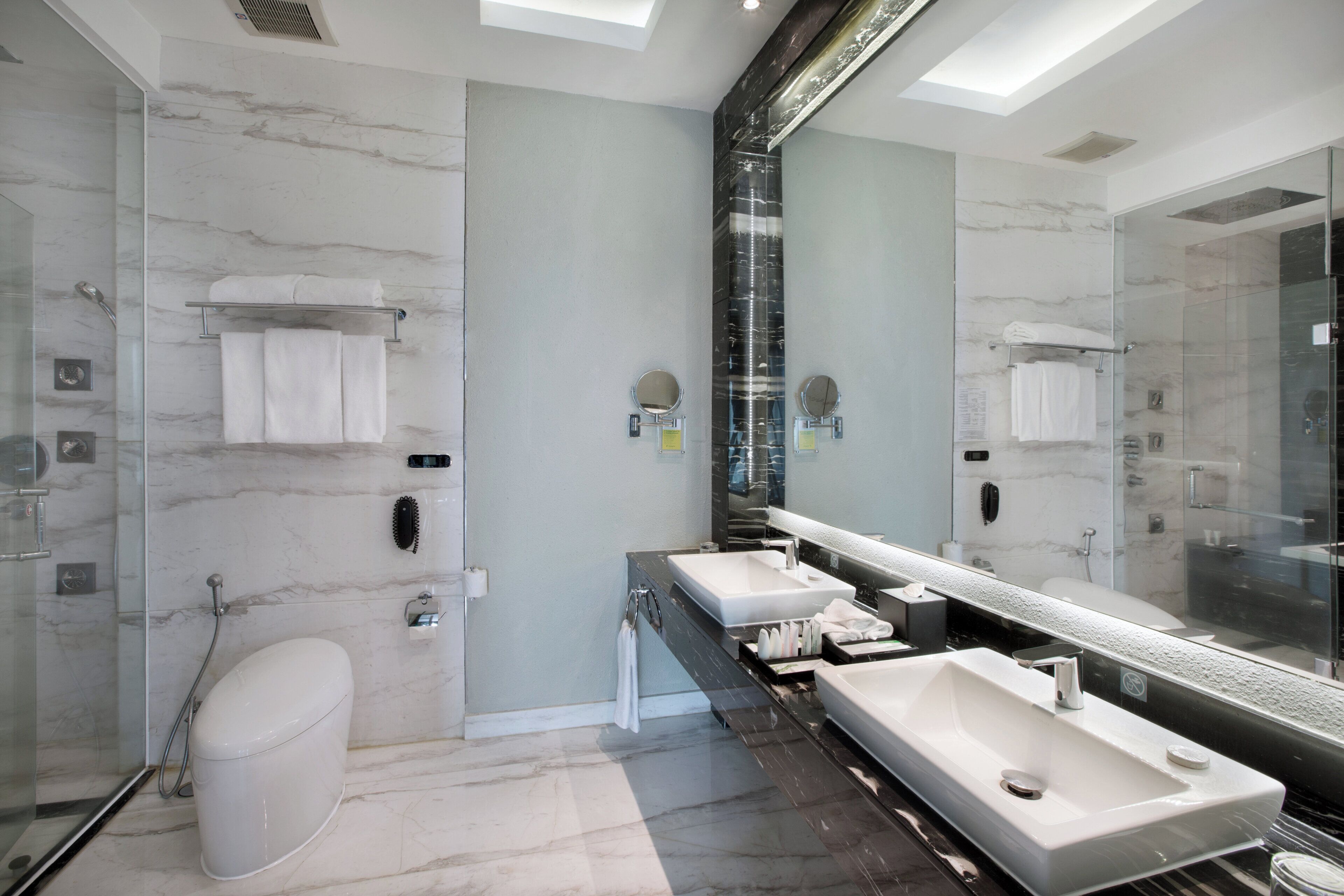 Royal Suite, 1 King Bed | Room amenity