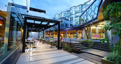 Holiday Inn Bandung Pasteur by IHG
