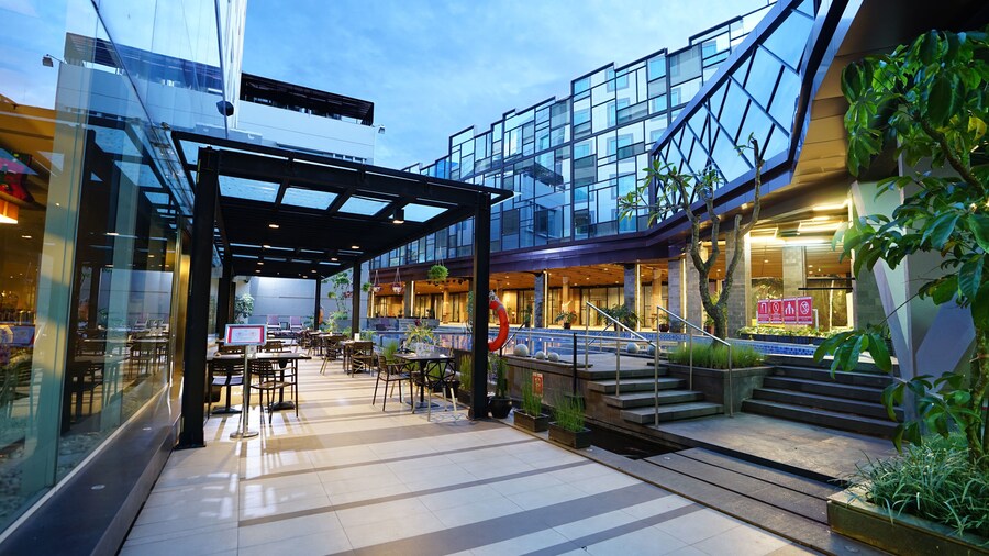 Holiday Inn Bandung Pasteur by IHG