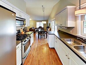 Casa, 3 habitaciones | Cocina privada