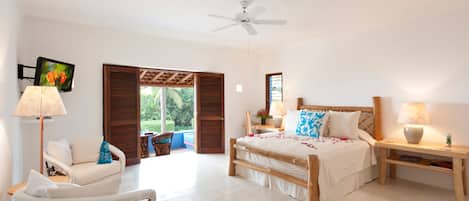 奢华套房, 海洋景观 | 1 多间卧室、高档床上用品、羽绒被、迷你吧