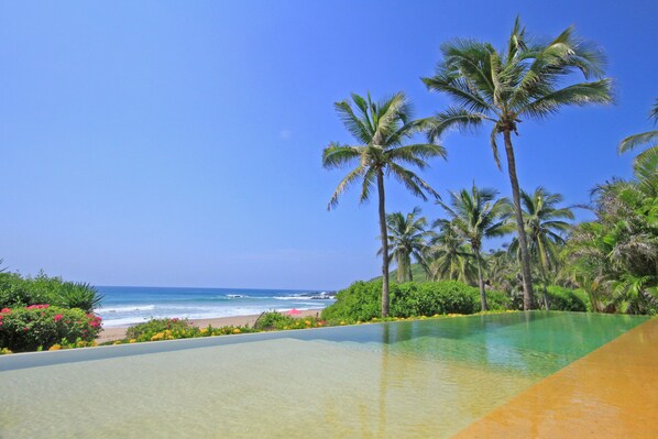 Presidential-Suite, 2 Schlafzimmer, eigener Pool, Meerblick | Außenpool