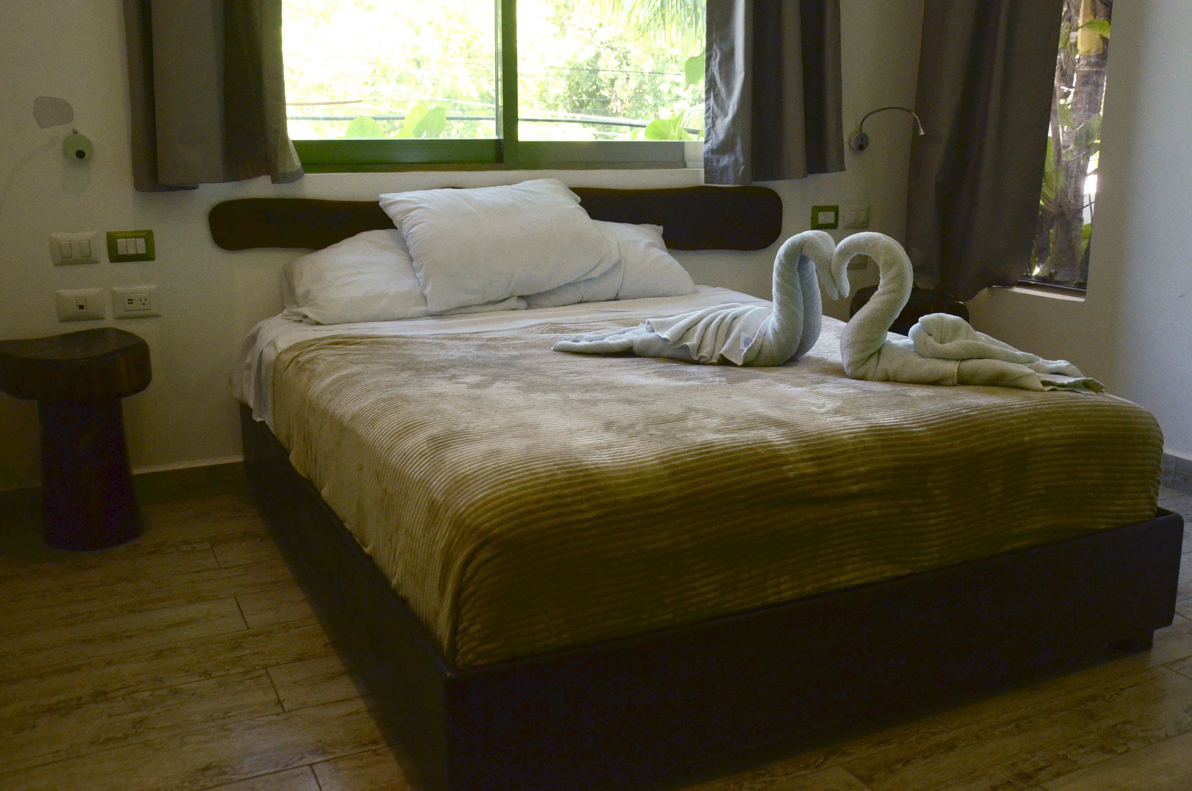 queen room | in-room safe, iron/ironing board, free wifi, bed sheets