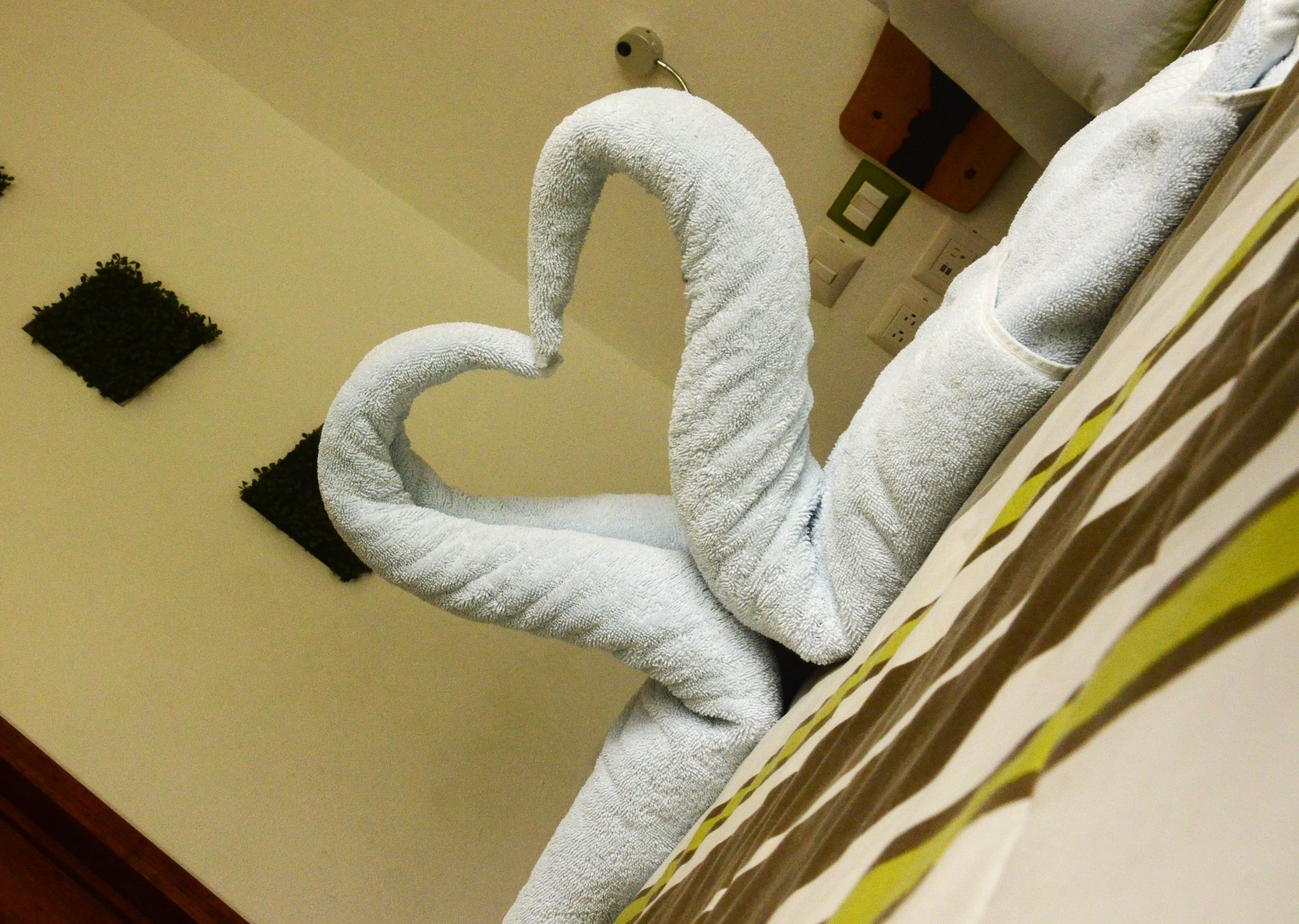 king suite | in-room safe, iron/ironing board, free wifi, bed sheets