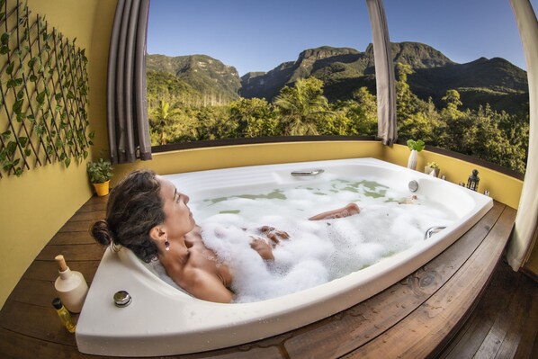 Habitación superior, 2 habitaciones | Balcón