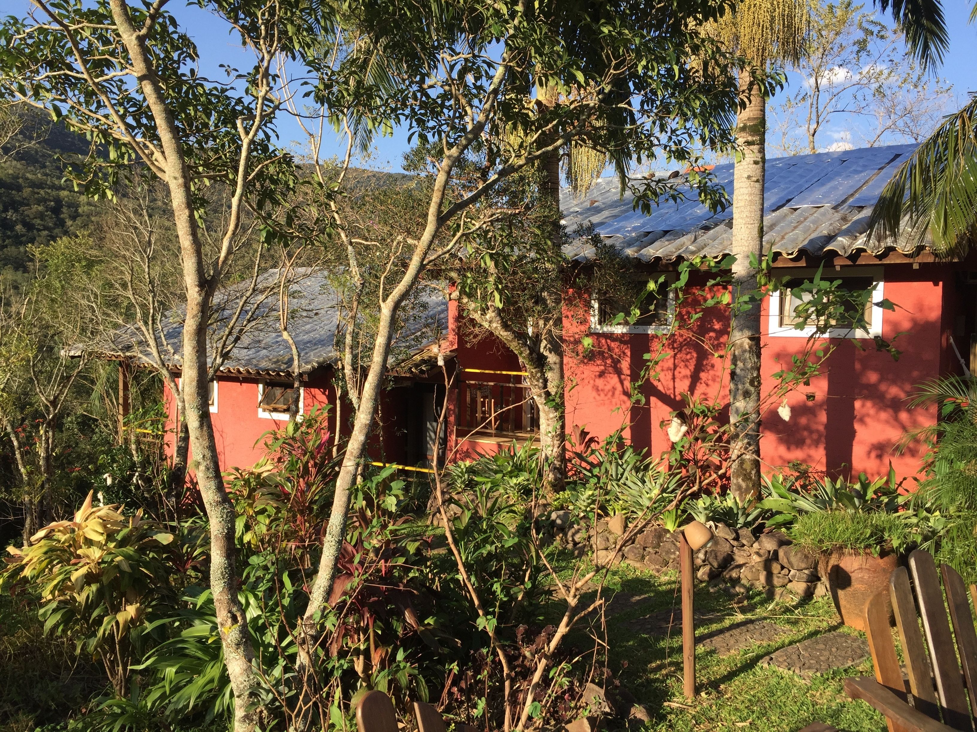 standard double or twin room, 3 bedrooms | garden view