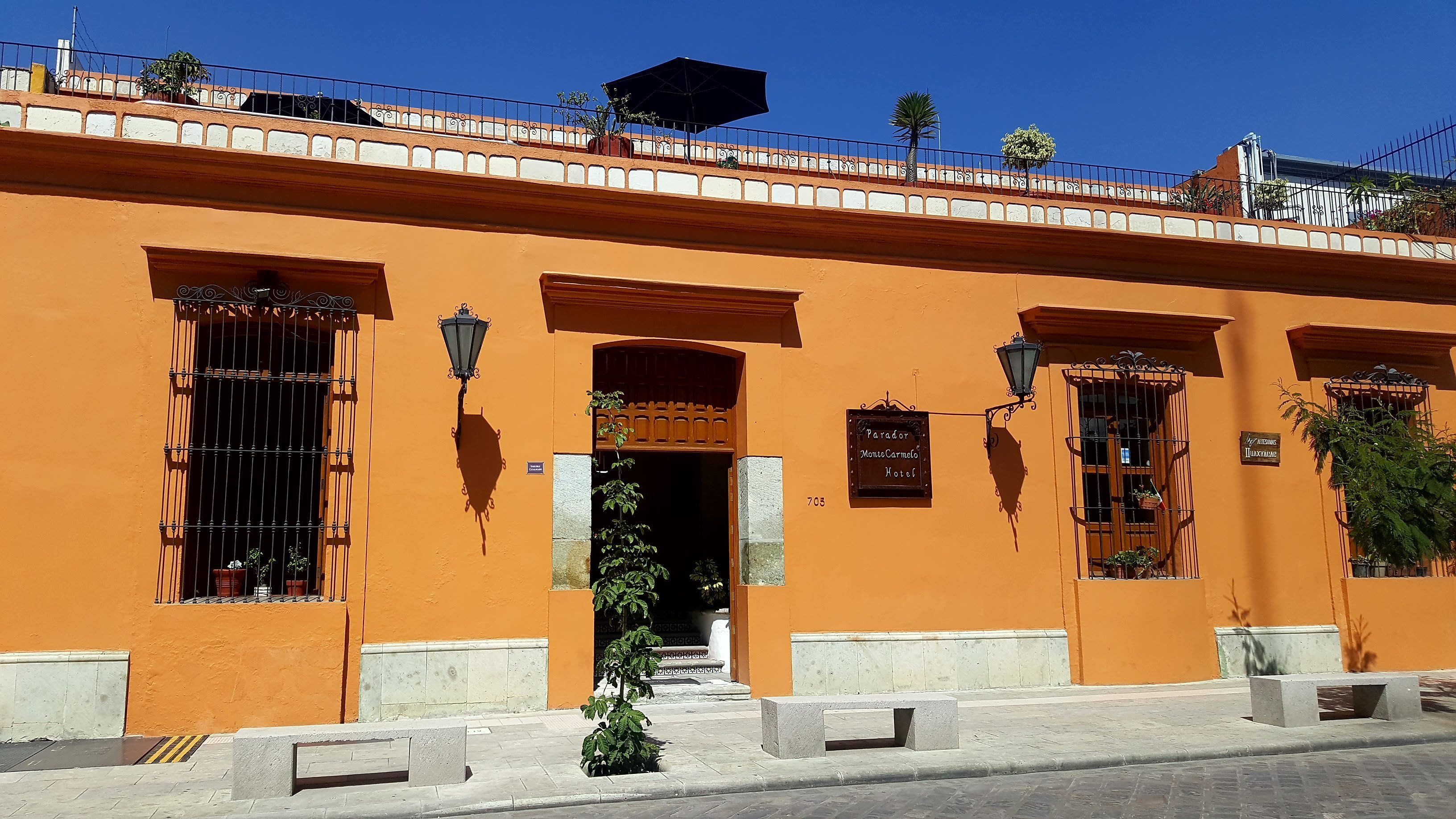 Fachada de la propiedad