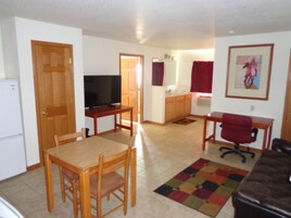 Suite, 2 Bedrooms | Living area | Flat-screen TV