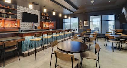 Drury Inn & Suites Phoenix Chandler Fashion Center