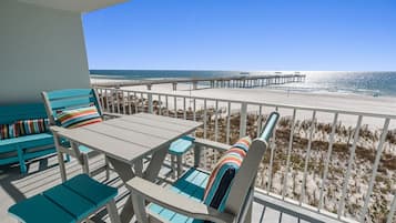 Condo, 1 Bedroom, Balcony, Beachfront (14) | Pemandangan balkon