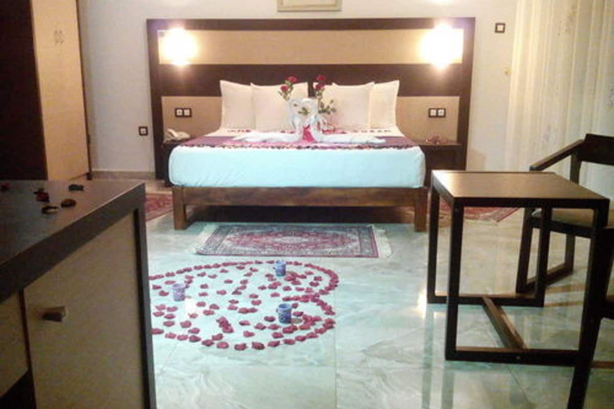 standard single room, 1 single bed | minibar, in-room safe, desk, blackout curtains