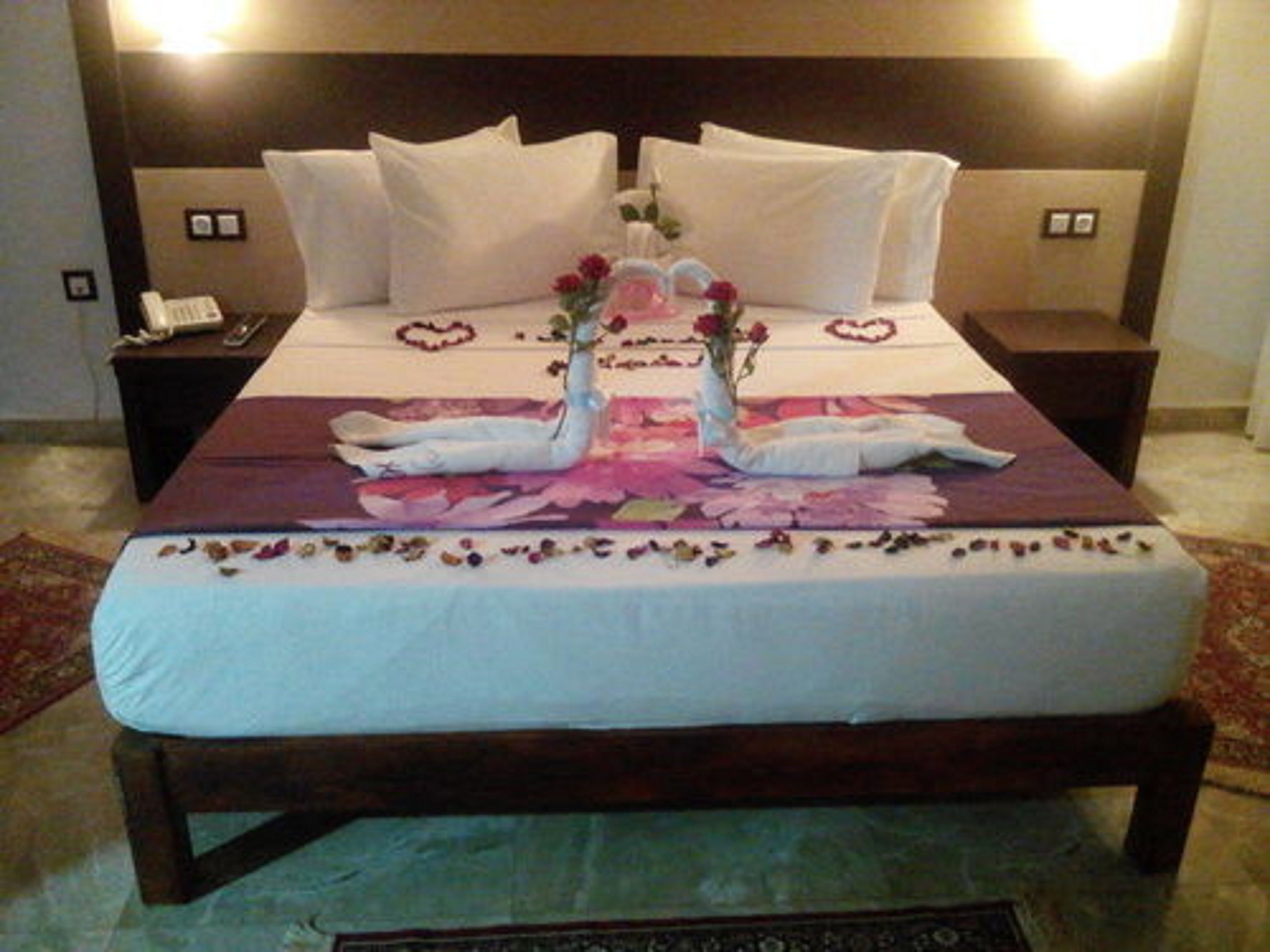 standard single room, 1 single bed | minibar, in-room safe, desk, blackout curtains