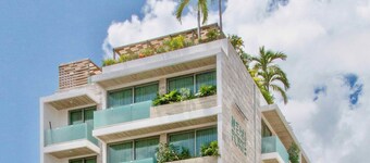Newport House Playa Boutique Hotel