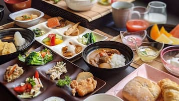 Dagelijks ontbijtbuffet (JPY 3000 per persoon)