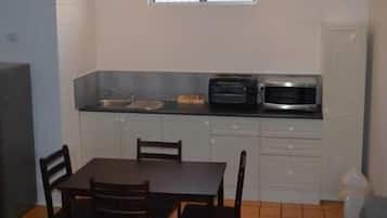 1 Bedroom Apartment  | Private kitchen | Full-sized fridge, microwave, stovetop, electric kettle