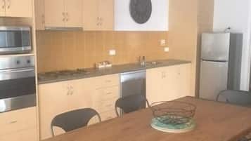 2 Bedroom Apartment  | In-room dining