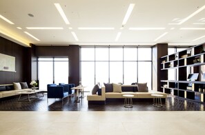 Lobby-Lounge
